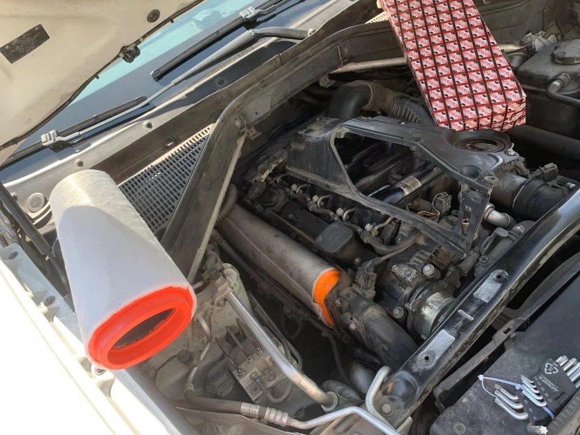 Воздушный фильтр БМВ е90