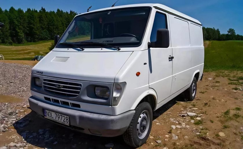 КИАЗ 3727 автомобиль