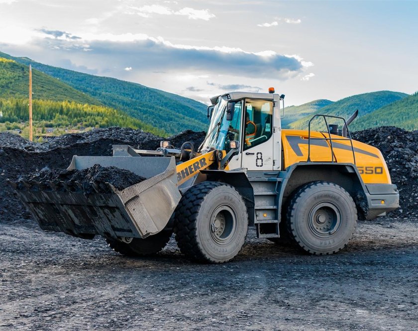 Либхер 550 фронтальный погрузчик