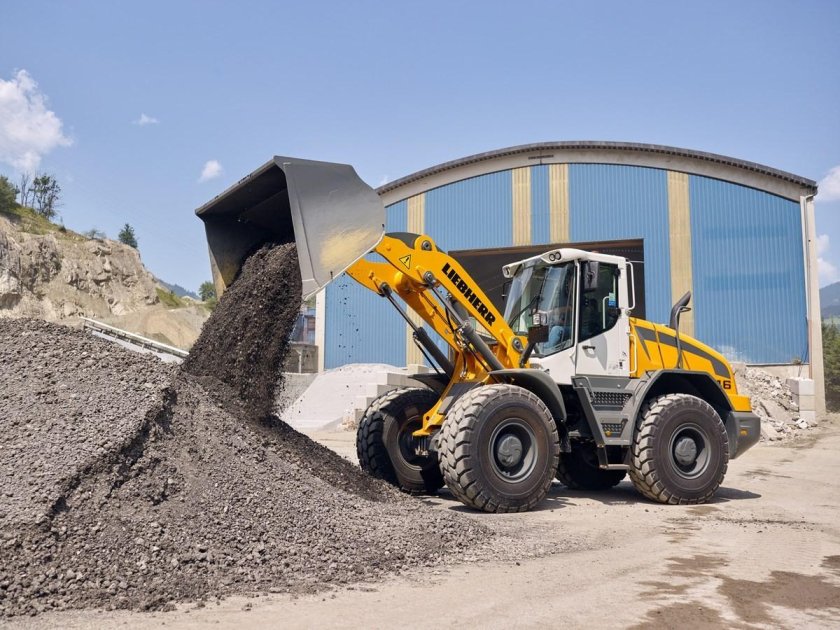 Фронтальный погрузчик Либхер 586