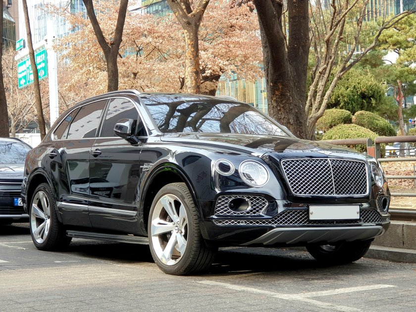 Bentley Bentayga iphone Wallpaper