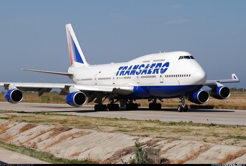 Боинг 747 Трансаэро