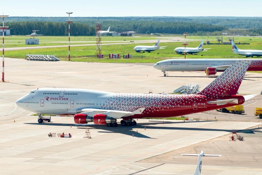 Самолёт Боинг 747 Россия