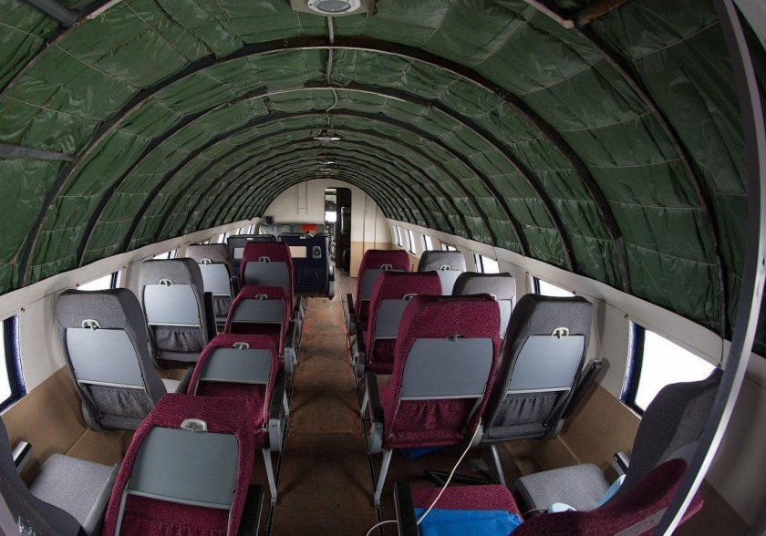Ил-14 салон