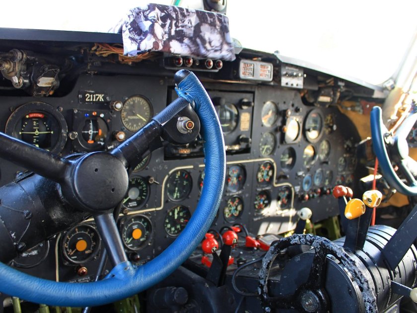 Кабина ил-14