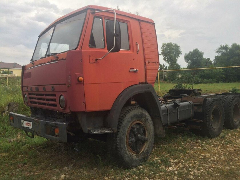 Седельный тягач камаз