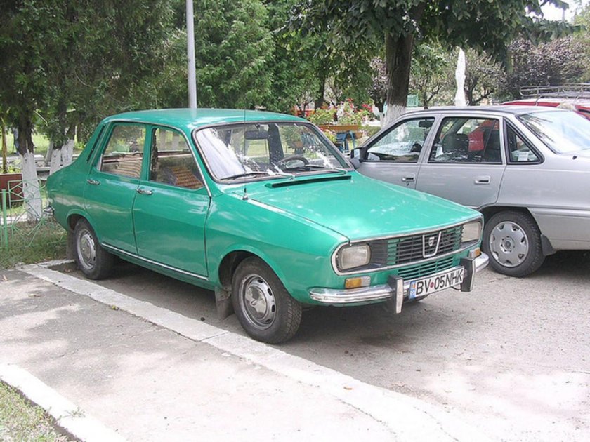 Dacia 1990