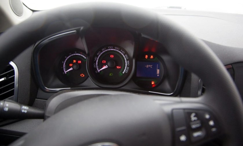 Лада XRAY спидометр