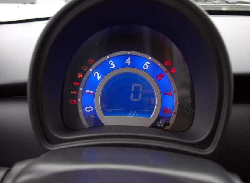 Lifan Smily панель приборов