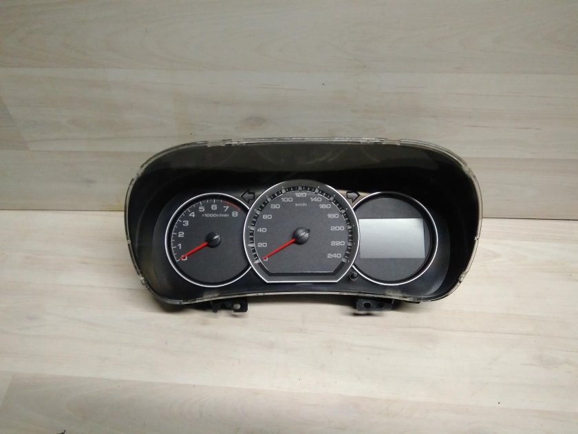 Панель приборов Лифан Цебриум