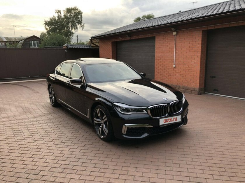 BMW 7 g12 Black