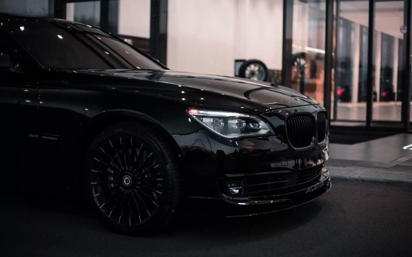 BMW Alpina b7 Black