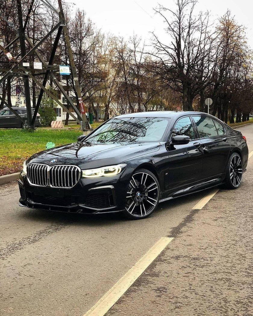 BMW g12 Black