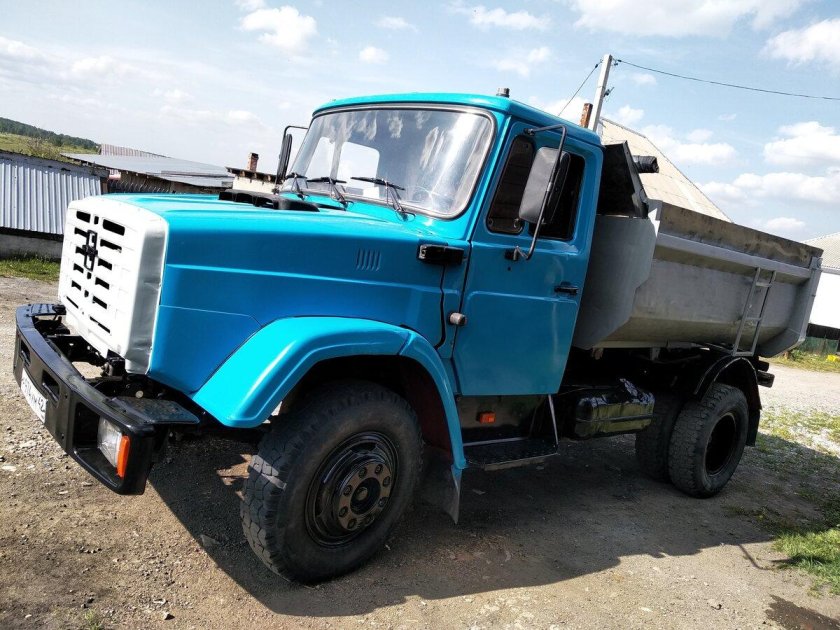 Самосвал зил 130