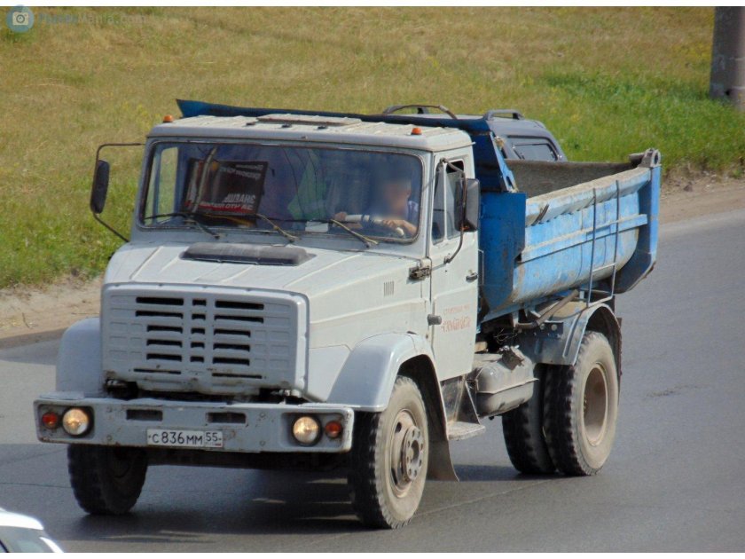 Самосвал зил