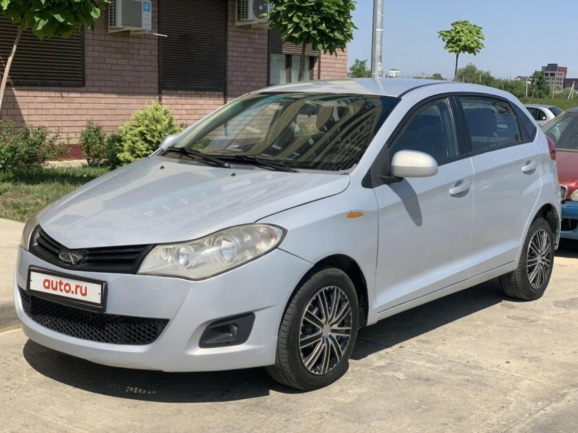 Машина Chery very a13