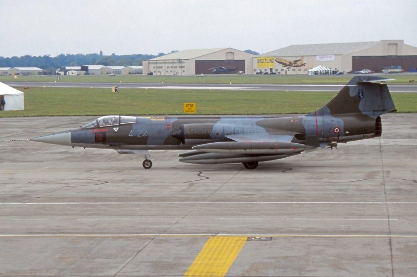 Самолет ф-104 Старфайтер