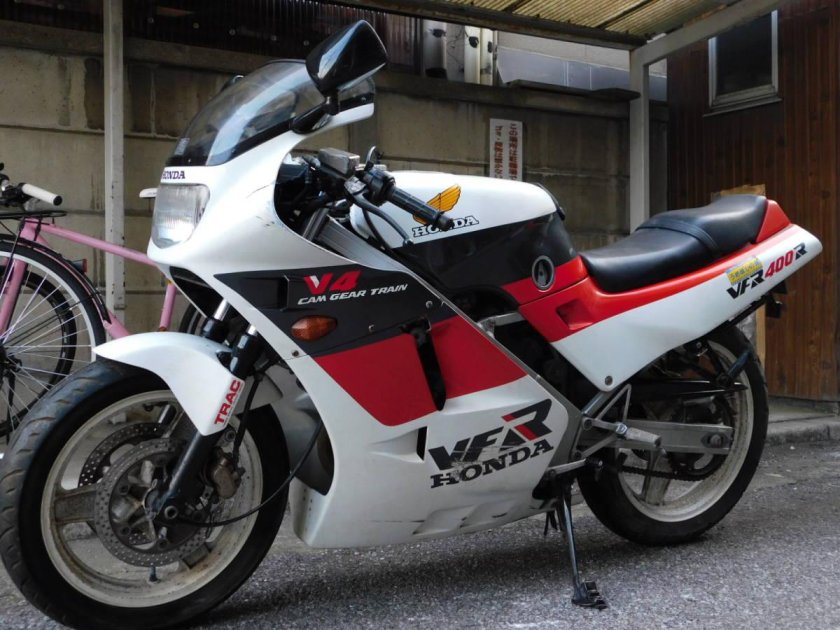 Honda VFR 400 R