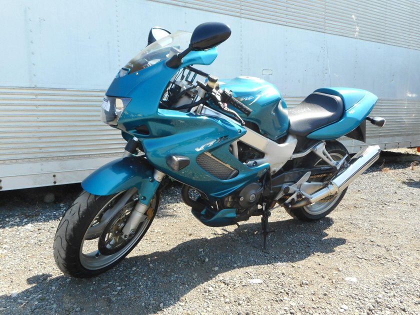 Suzuki sv650 2000