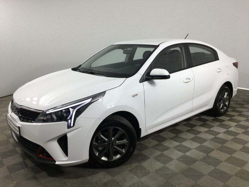 Kia Rio 2022 белая