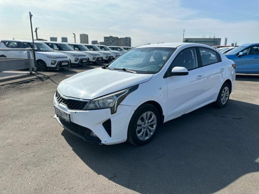 Kia rio 2020 — 2024 iv рестайлинг белый