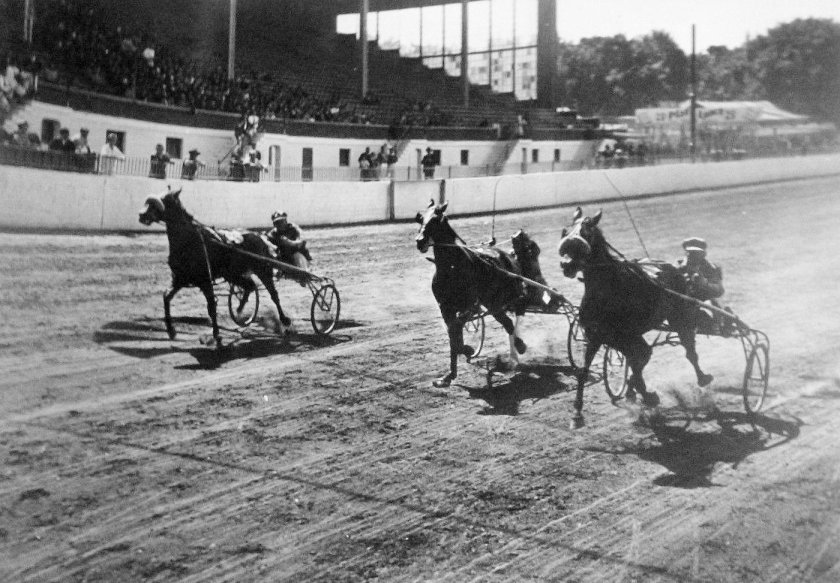 Гонки на колесницах