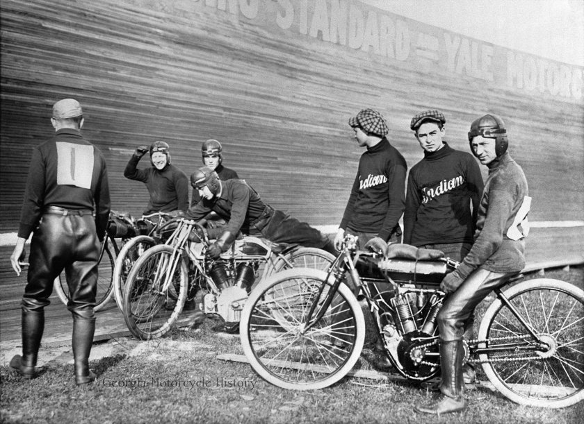 Old Wood track Racing 1920s