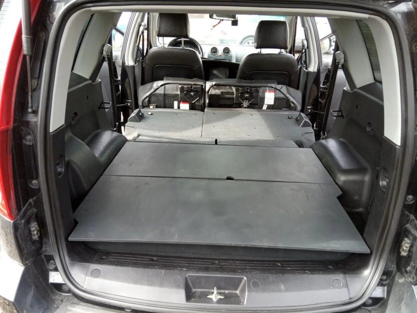 Спальное место Ховер