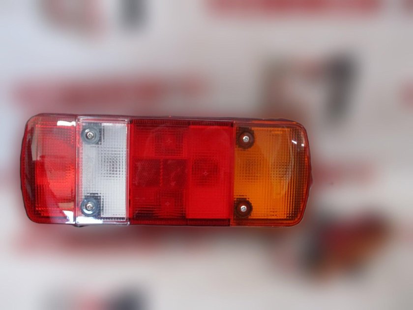 Крепление заднего фонаря ман