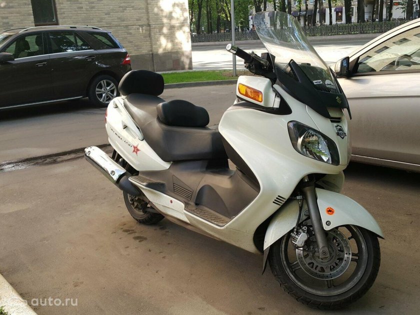 Сузуки Бургман скайвей 650