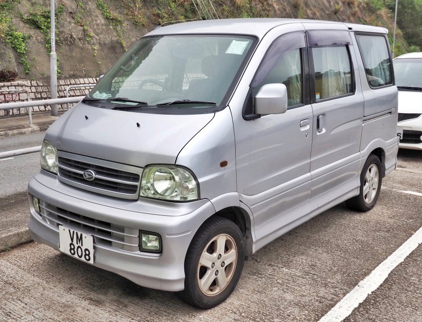 Daihatsu atrai 7