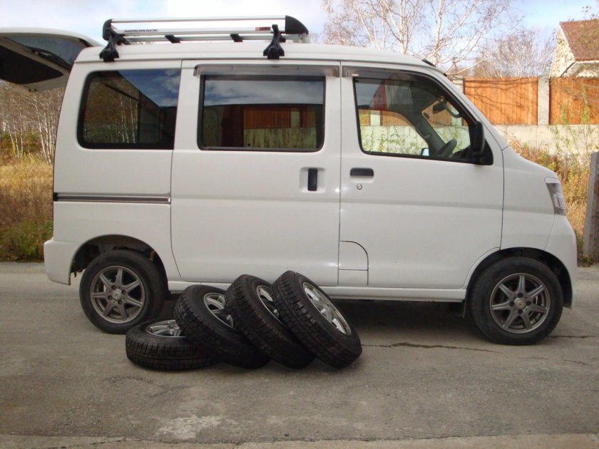 Daihatsu Hijet r15