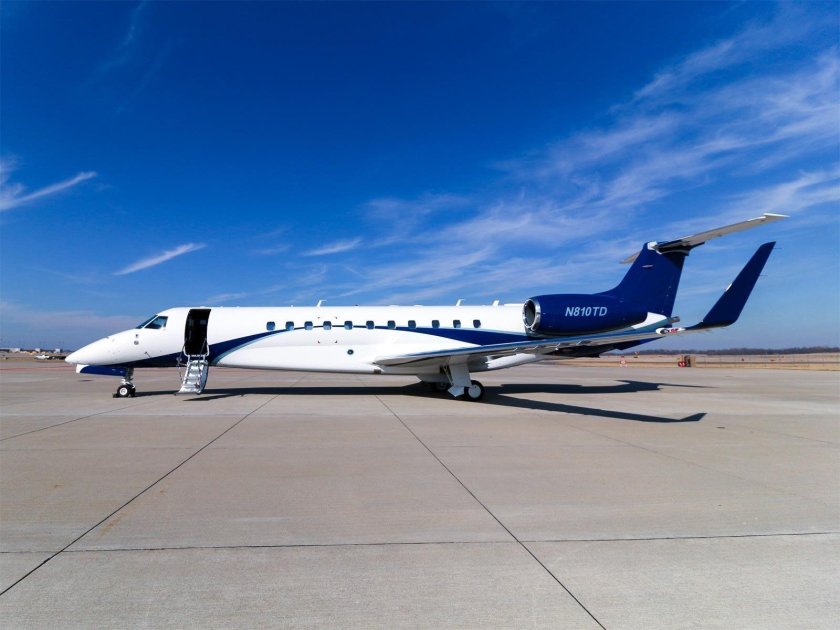 Самолет Legacy 650 Embraer