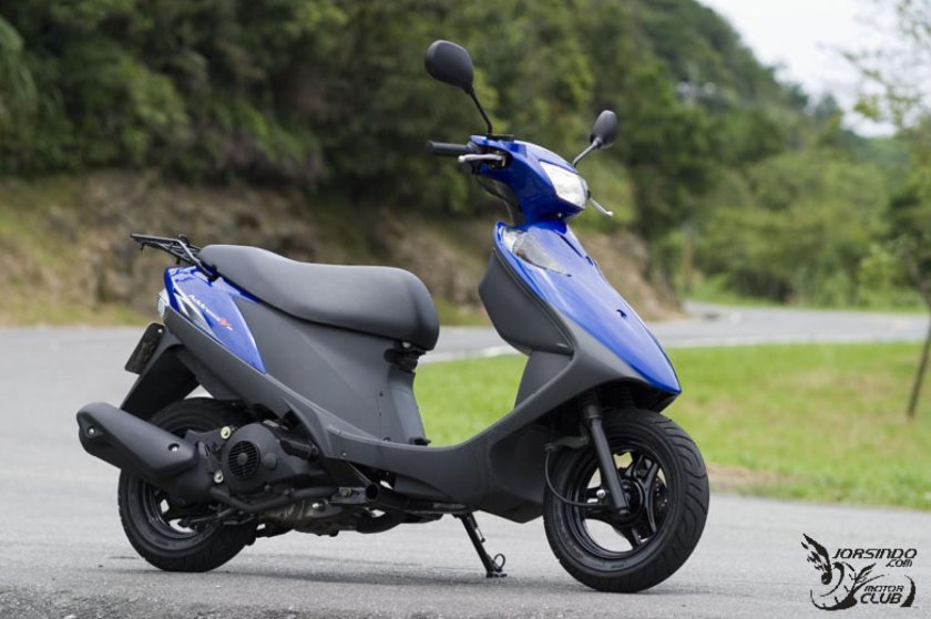 Suzuki address v50