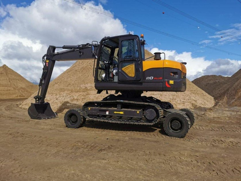 Экскаватор колесно-гусеничный HZM x120