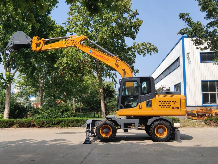 Экскаватор колесный