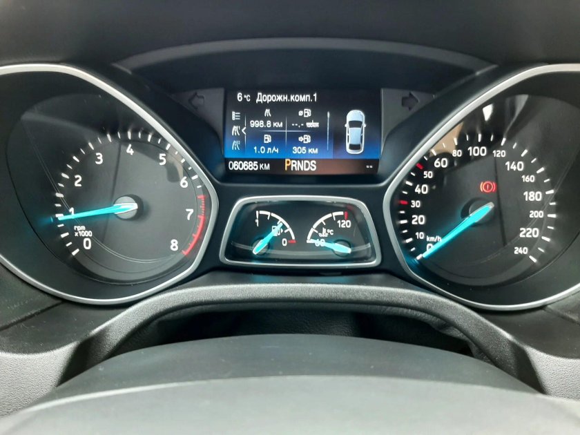 Ford Focus 3 приборная панель