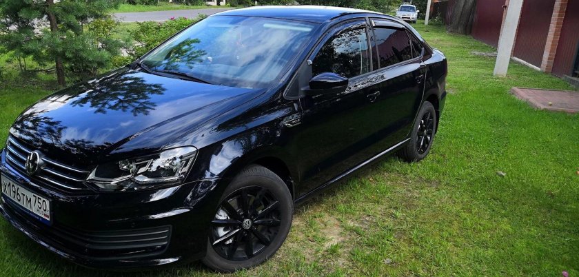 Volkswagen Polo sedan черный