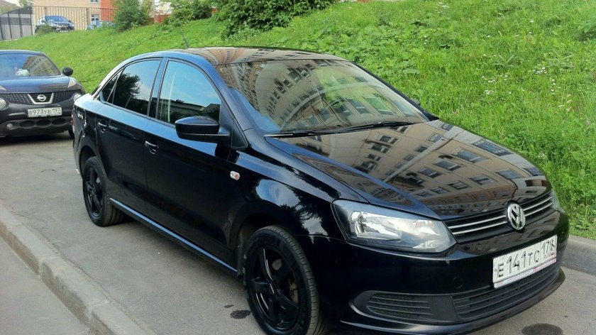 Фольксваген поло 2011 черный