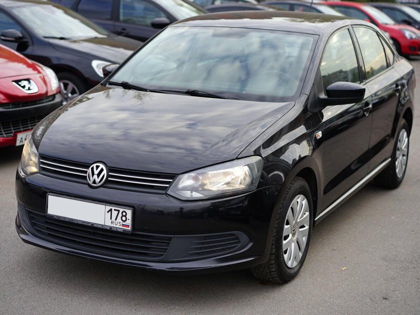 Volkswagen Polo 2014 черный