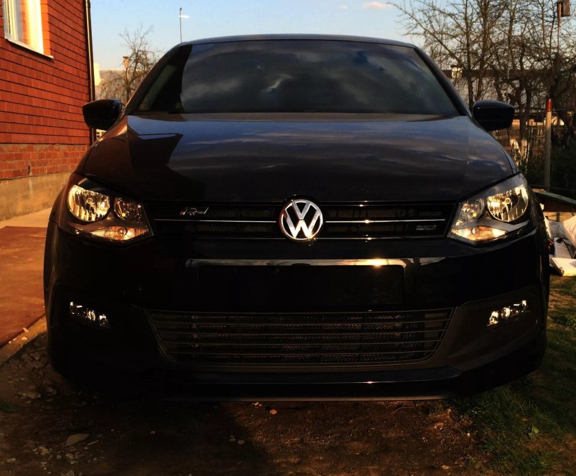 Фольксваген поло 2011 черный