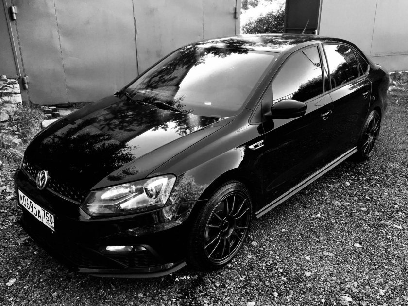 VW Polo sedan Tuning черный