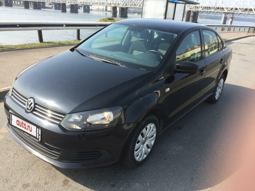 Volkswagen Polo 2013 черный