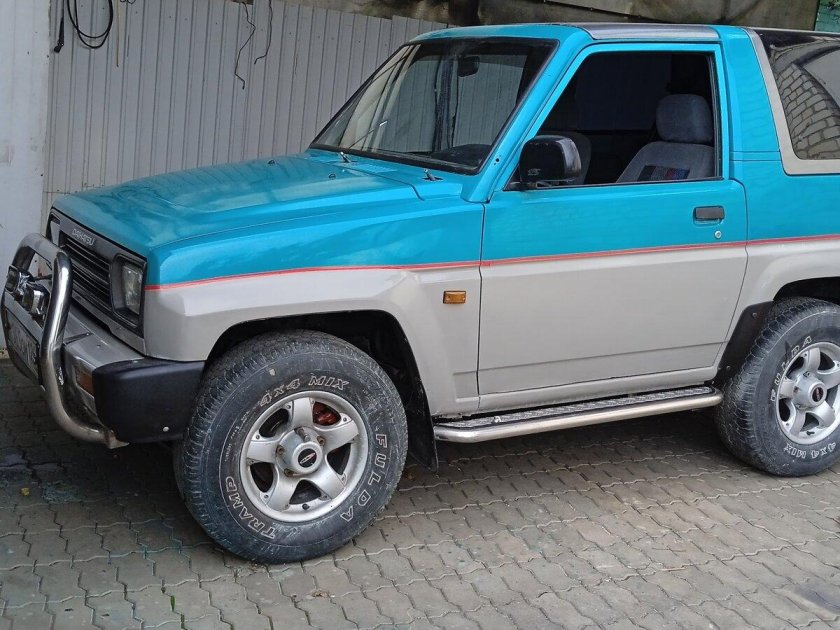 Daihatsu rocky (f300)