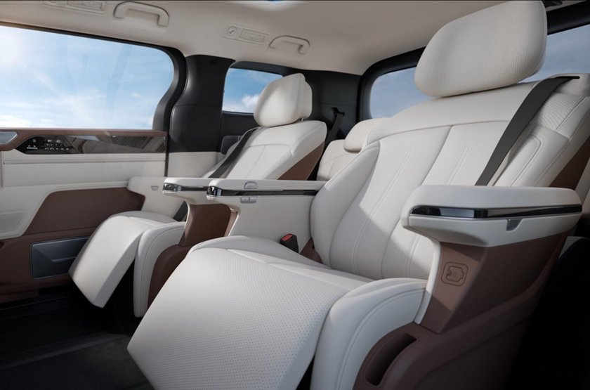 Kia carnival hi limousine 2022