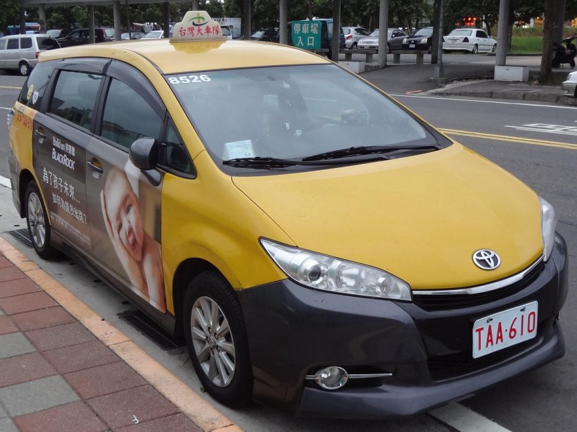 Тойота Джапан такси