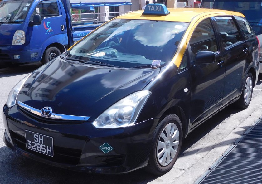 Тойота Виш такси