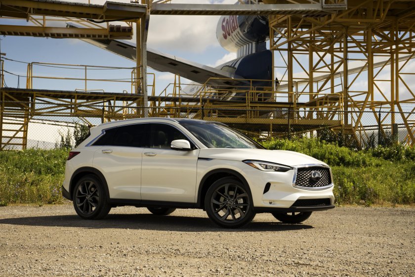 Инфинити qx50 белый