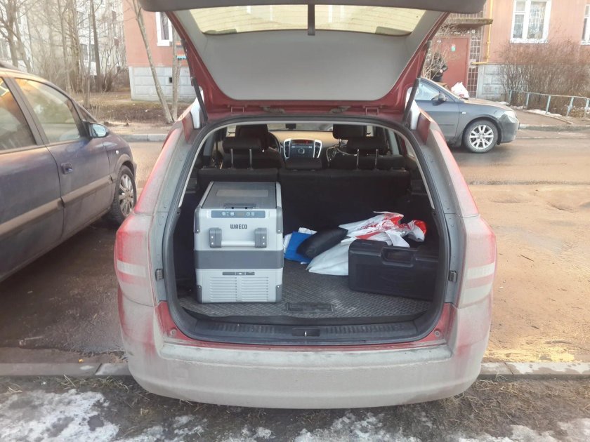 Автохолодильник в ВАЗ 2111