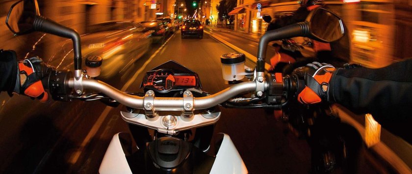 Золотой руль на мотоцикле